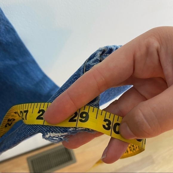 Vintage Gap High Waisted Boy Fit Jeans Button Fly Sz 2 Blue Denim - Picture 7 of 8